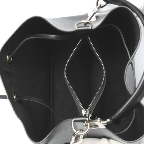 Louis Vuitton NeoNoe Epi Shoulder Bag Black - Picture 13 of 13